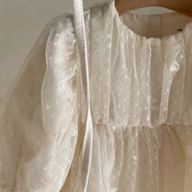 Bow lace dress