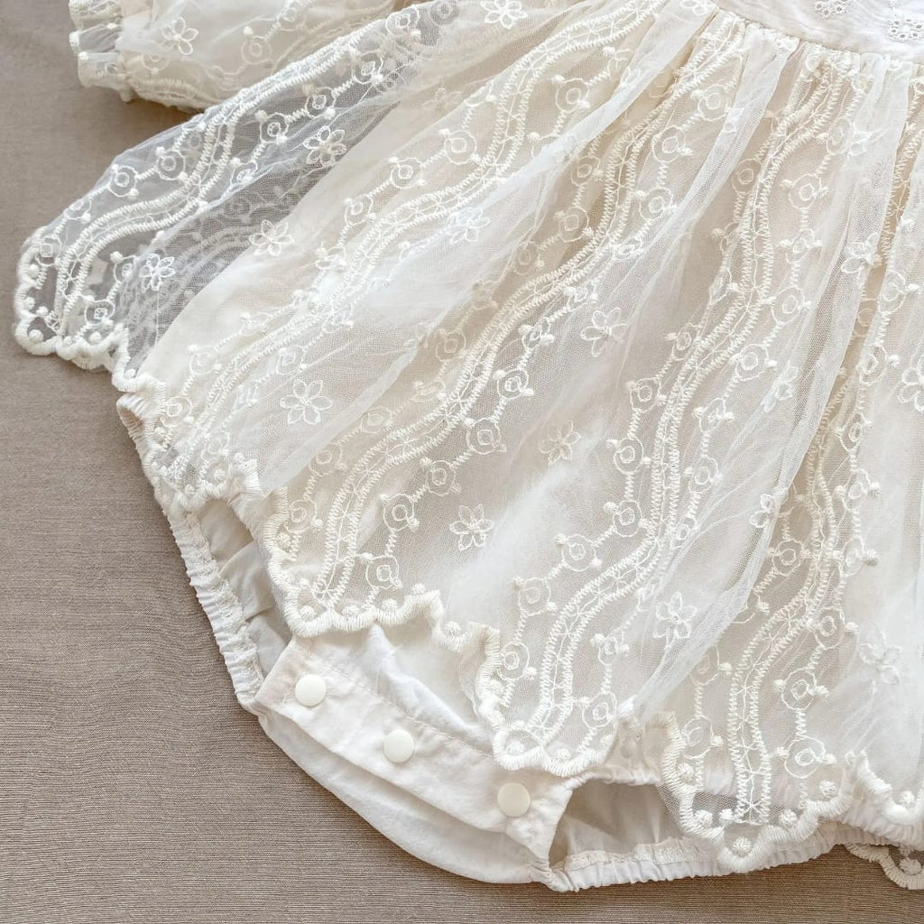 Long Sleeve Dress with Lace detail